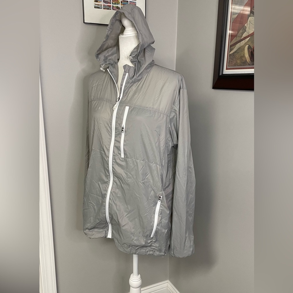 Jack Wolfskin Sz XL Gray Long Sleeve Nylon Packable Lightweight Jacket Hooded - Picture 3 of 6